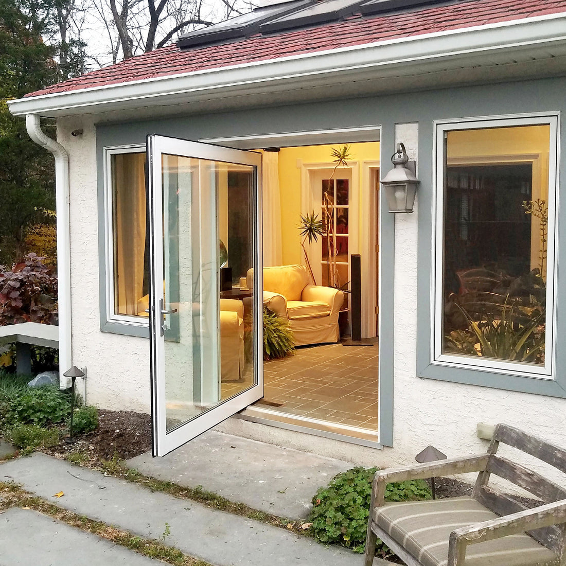Aluminum Narrow Stile and Rail Pivot Entry Doors